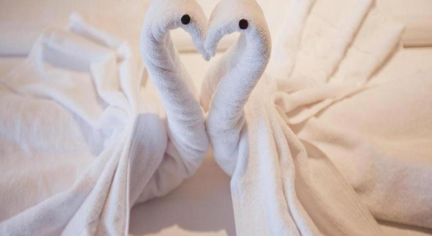فندق ذا رينرا ماكاسار المظهر الخارجي الصورة